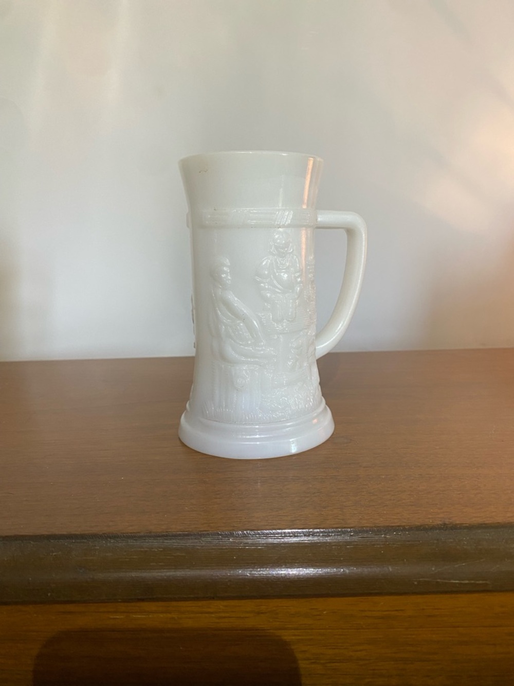 Vintage Federal Milk Glass Beer Stein Mug - Embossed Tavern Pub Scene - Picture 2 of 7
